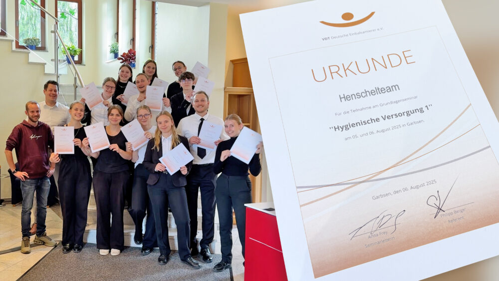 Teilnehmende unseres Teams beim zweitägigen Seminar zur Versorgung und Thanatopraxie, geleitet von Thanatopraktiker Phillip Berger in unseren Räumlichkeiten.