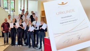 Teilnehmende unseres Teams beim zweitägigen Seminar zur Versorgung und Thanatopraxie, geleitet von Thanatopraktiker Phillip Berger in unseren Räumlichkeiten.