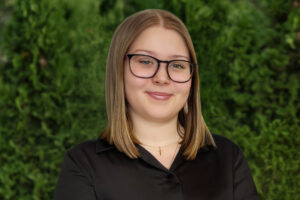 Auszubildende Bestattungsfachkraft Emily Scheling im Porträt