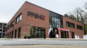 Am Donnerstag, 16. April 2026 wurde der Neubau Pflegefachschule Hannover (PFSH) offiziell eröffnet.